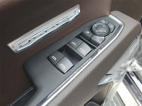 New 2026 GMC Sierra 1500 Denali w/ Denali Reserve Package image 18