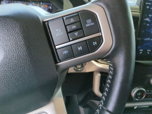 Used 2024 Ford Expedition XLT RWD image 30