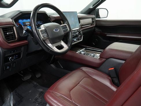 Used 2023 Ford Expedition Max Limited image 19