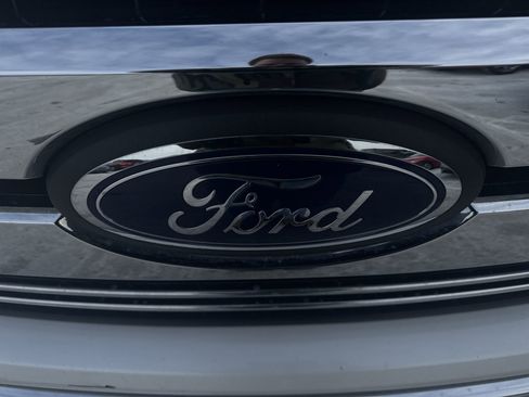 Used 2018 Ford F150 Lariat w/ Equipment Group 502A Luxury image 31