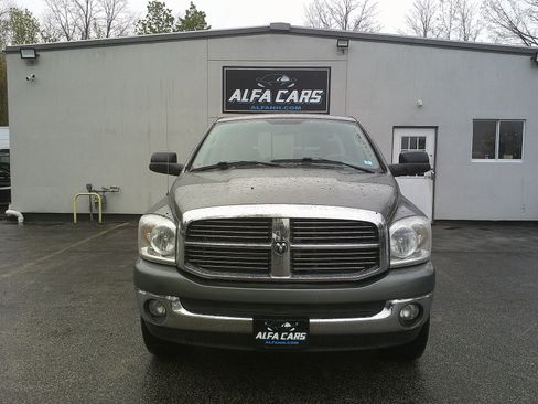 Used 2008 Dodge Ram 1500 Truck SLT w/ Trailer Tow Group AWD/4WD image 2