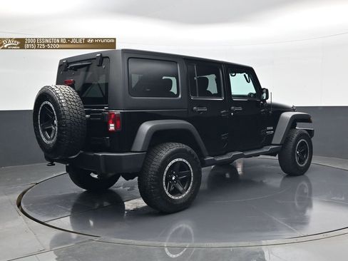 Used 2018 Jeep Wrangler Unlimited Sport S AWD/4WD image 5
