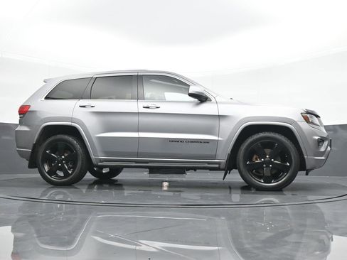 Used 2014 Jeep Grand Cherokee Altitude image 22