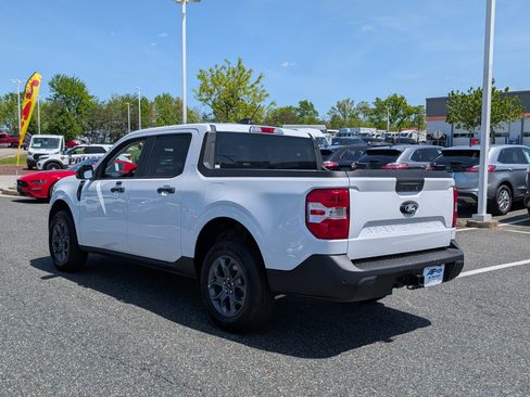 New 2025 Ford Maverick XLT w/ XLT Luxury Package image 4