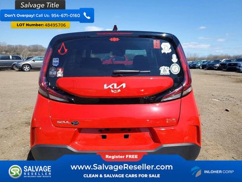 Used 2025 Kia Soul LX w/ LX Technology Package FWD image 8
