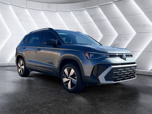 Used 2025 Volkswagen Taos S image 1