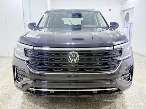 Used 2024 Volkswagen Atlas SEL Premium R-Line AWD/4WD image 2
