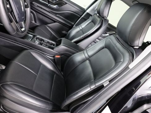 Used 2022 Lincoln Corsair FWD w/ Equipment Group 101A image 10