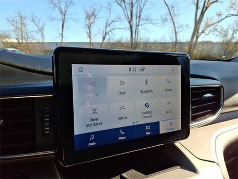 Used 2023 Ford Explorer XLT w/ Equipment Group 202A image 18