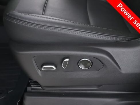 Used 2026 GMC Sierra 3500 Denali AWD/4WD image 18