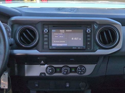 Certified 2019 Toyota Tacoma SR5 image 17