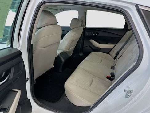 Used 2024 Honda Accord EX image 29