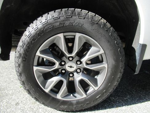 Used 2023 Chevrolet Silverado 1500 RST w/ All Star Edition Plus AWD/4WD image 8