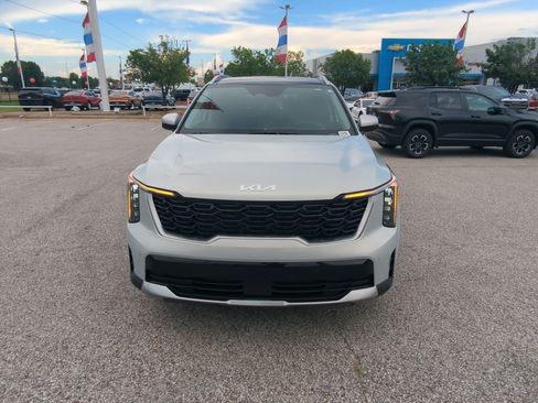 New 2026 Kia Sorento S w/ S Panoramic Sunroof Package FWD image 3