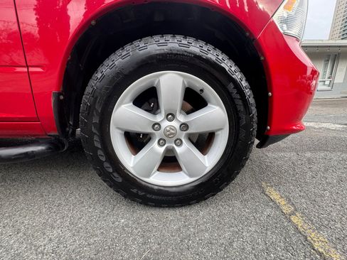 Used 2014 RAM 1500 Express RWD image 19