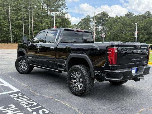 Used 2025 GMC Sierra 2500 Denali w/ Denali Reserve Package AWD/4WD image 5