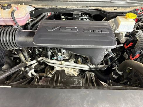 Used 2024 RAM 1500 Big Horn RWD image 39