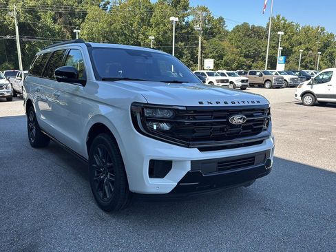 New 2025 Ford Expedition Max Platinum AWD/4WD image 6