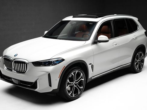 Used 2024 BMW X5 sDrive40i w/ Premium Package RWD image 5