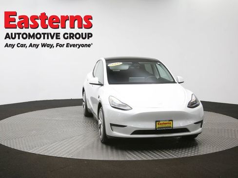 Used 2020 Tesla Model Y Long Range image 48