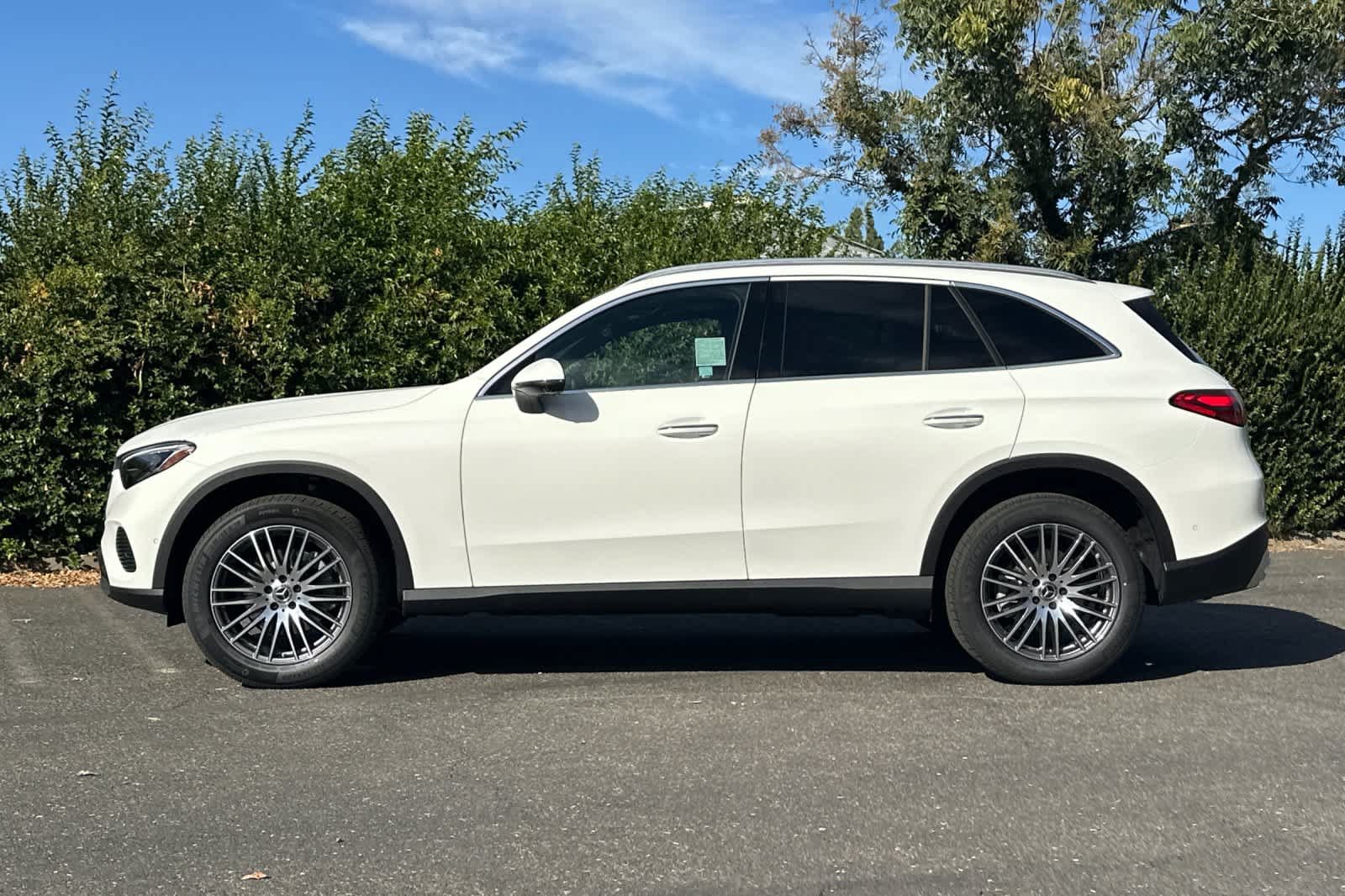 New 2027 Mercedes-Benz GLC 300 image 6