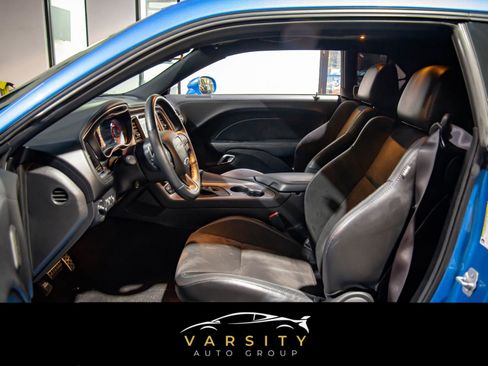 Used 2023 Dodge Challenger R/T w/ Plus Package image 10