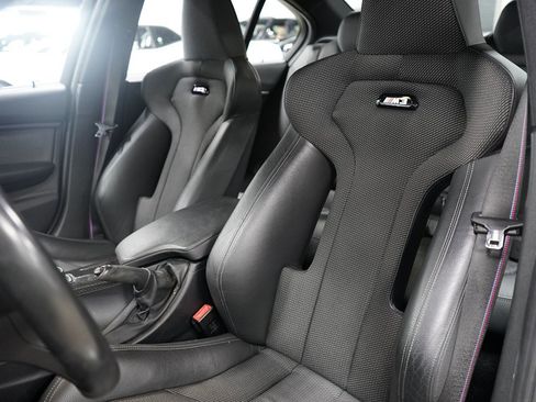 Used 2018 BMW M3 RWD image 13