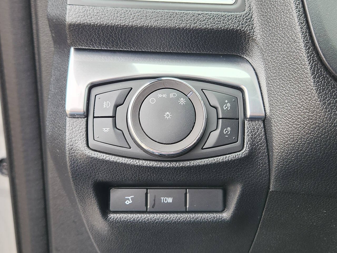 Used 2019 Ford Explorer Sport AWD/4WD image 22