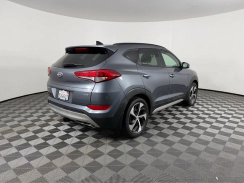 Used 2018 Hyundai Tucson Value w/ Cargo Package image 3