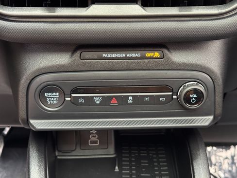 Used 2025 Ford Bronco Sport Outer Banks w/ Outer Banks Tech Package+ AWD/4WD image 31