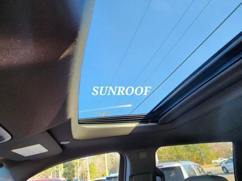 Used 2022 Chevrolet Silverado 1500 ZR2 w/ Technology Package image 22