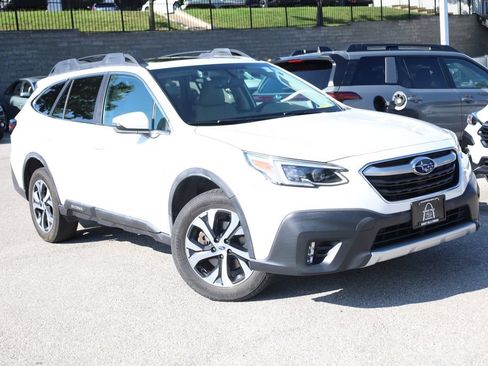 Used 2020 Subaru Outback Limited AWD/4WD image 2