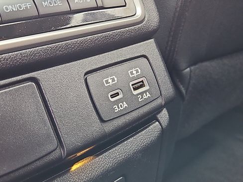 Used 2023 Subaru Ascent Onyx Edition image 13