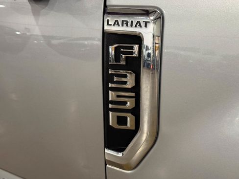 Used 2020 Ford F350 Lariat w/ Lariat Ultimate Package AWD/4WD image 30