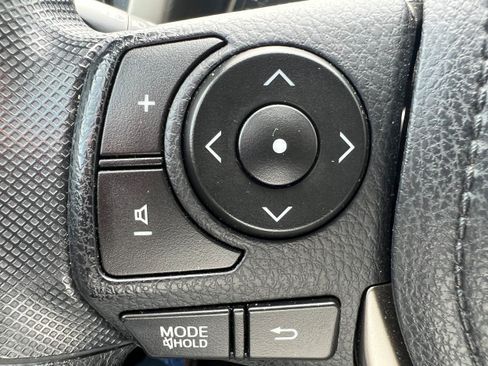 Used 2015 Toyota RAV4 LE AWD/4WD image 21