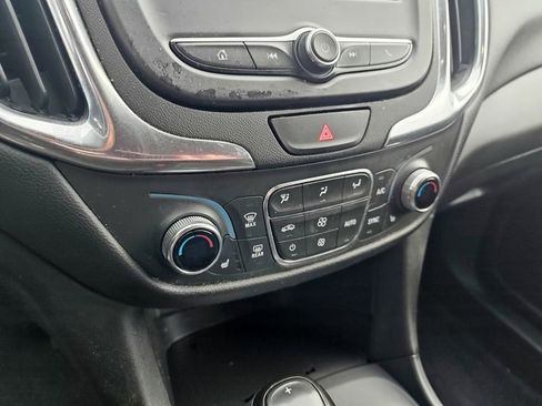 Used 2020 Chevrolet Equinox LT FWD image 8