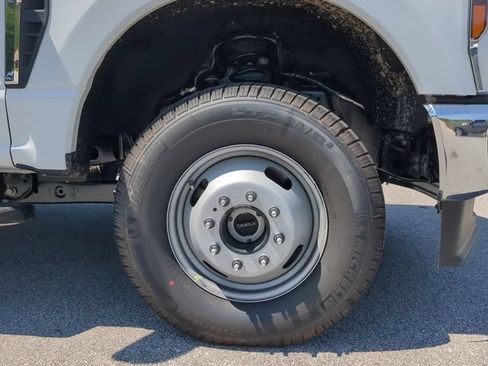 Used 2025 Ford F350 XL w/ XL Chrome Package AWD/4WD image 12