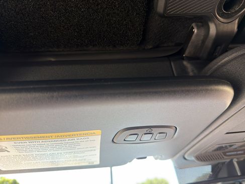 Used 2024 Ford Bronco Outer Banks AWD/4WD image 34