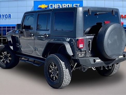 Used 2018 Jeep Wrangler Unlimited Sport S image 4
