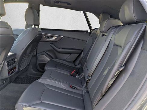 Used 2019 Audi Q8 Prestige AWD/4WD image 21