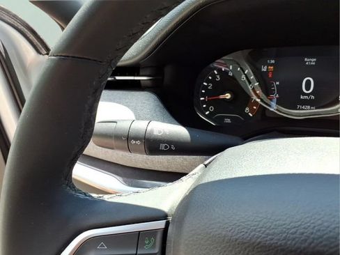 Used 2023 Jeep Compass Latitude AWD/4WD image 22