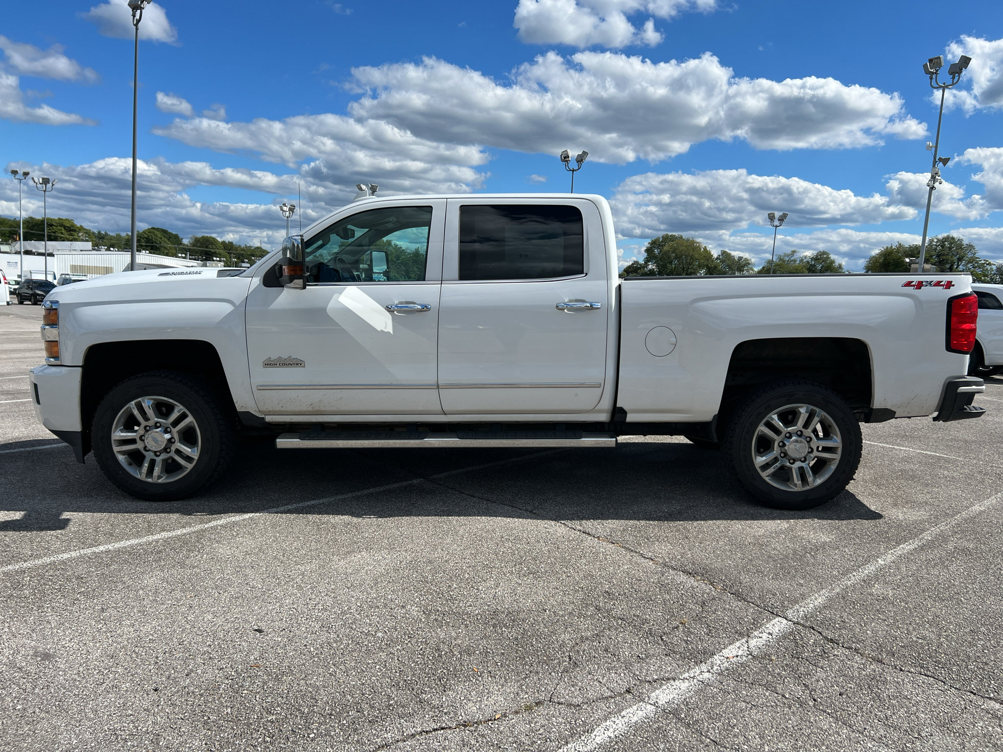 Used 2019 Chevrolet Silverado 2500 High Country w/ Duramax Plus Package AWD/4WD image 6