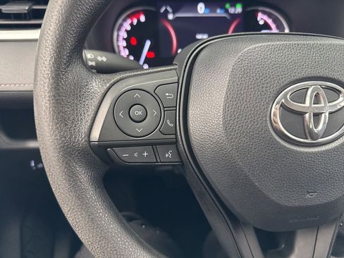 Used 2024 Toyota RAV4 XLE FWD image 18