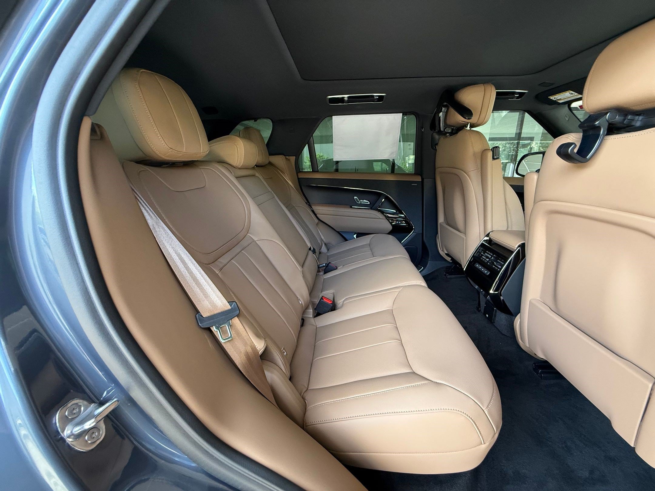 New 2026 Land Rover Range Rover Sport SE AWD/4WD image 34