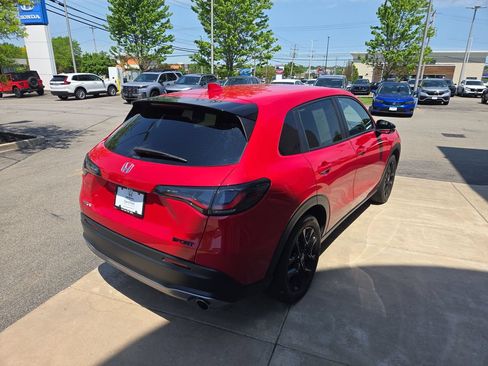 Certified 2024 Honda HR-V Sport image 3