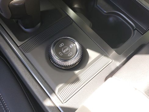 New 2026 GMC Hummer EV SUV image 16