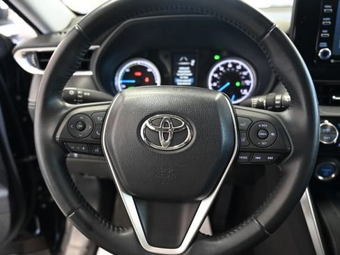 Used 2022 Toyota Venza LE AWD/4WD image 23