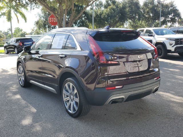 Certified 2020 Cadillac XT4 Premium Luxury w/ Enhanced Visibility Package AWD/4WD image 3