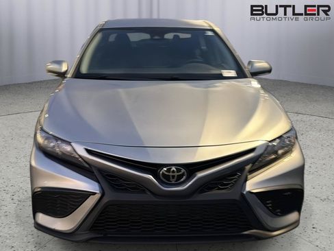 Used 2023 Toyota Camry SE FWD image 4