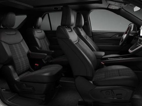 New 2026 Ford Explorer ST-Line w/ ST-Line Street Pack image 6